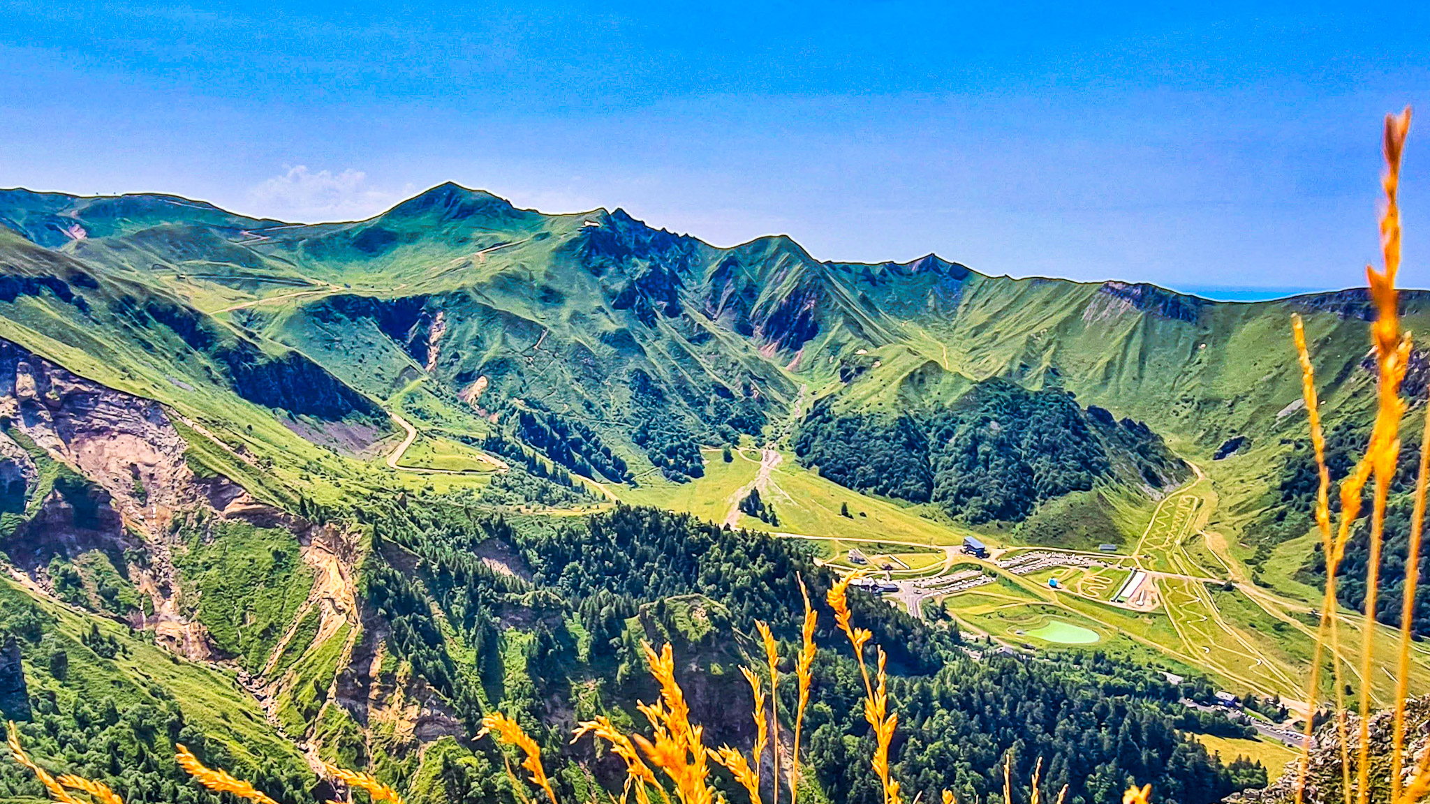 Les Crêtes du Sancy, sentier Star du Sancy, du Roc de Cuzeau au Val de Courre