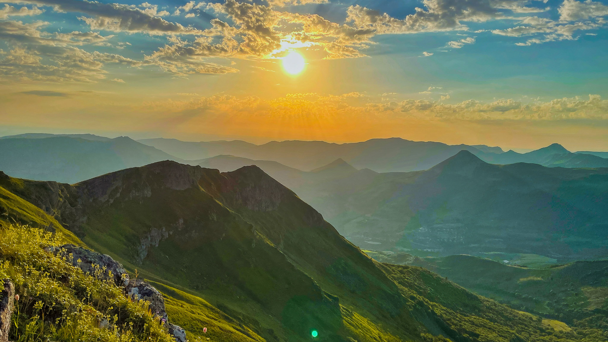 Coucher de soleil au Plomb du Cantal