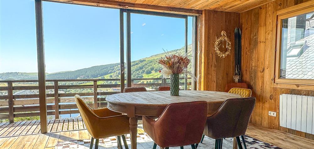 Chalet Cascade Super Besse : une escapade parfaite avec un nouveau séjour