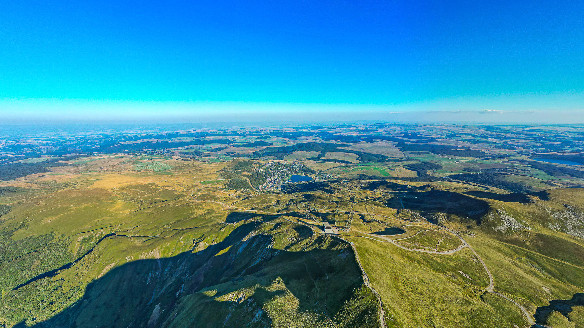 Le Puy de Sancy et la station de Super Besse