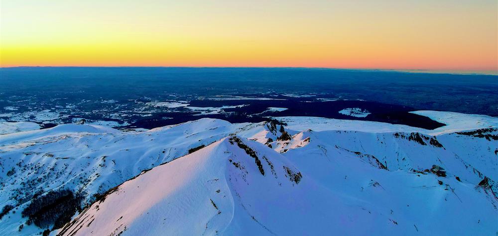 Le Puy de Sancy enneigé