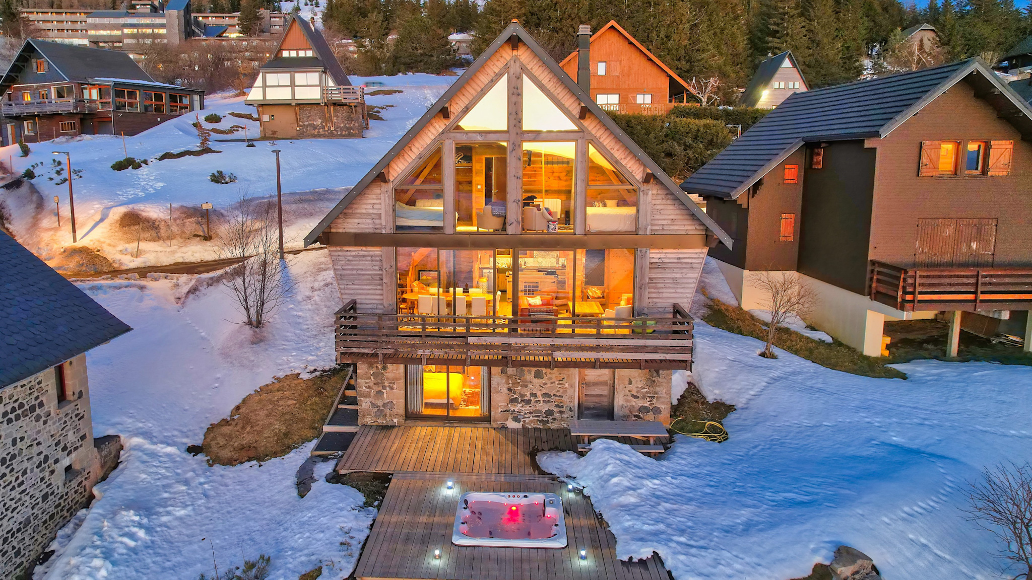 Un lieu inoubliable à la montagne en Auvergne: le Chalet Cascade à Super Besse