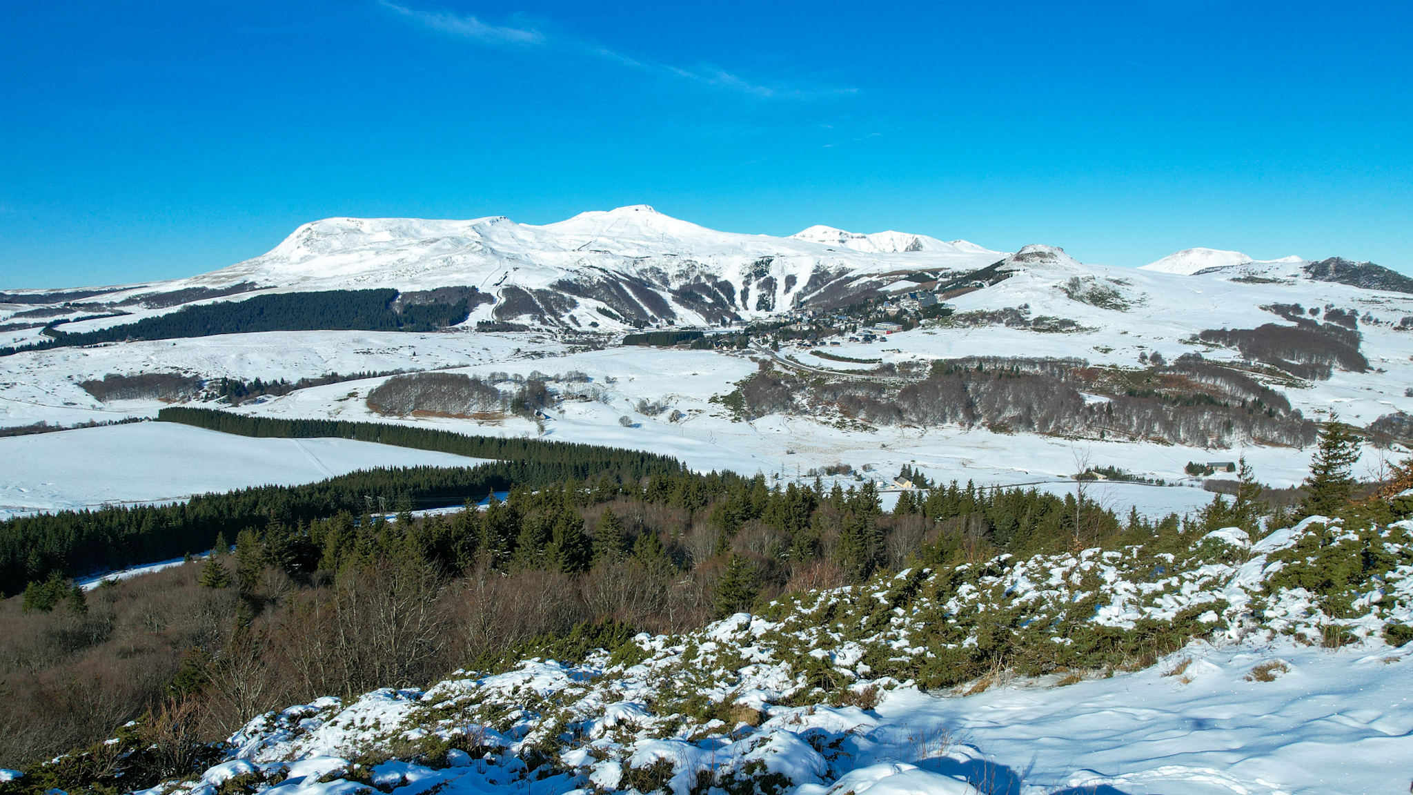 Au Sommet du Puy de Montchal, Super Besse