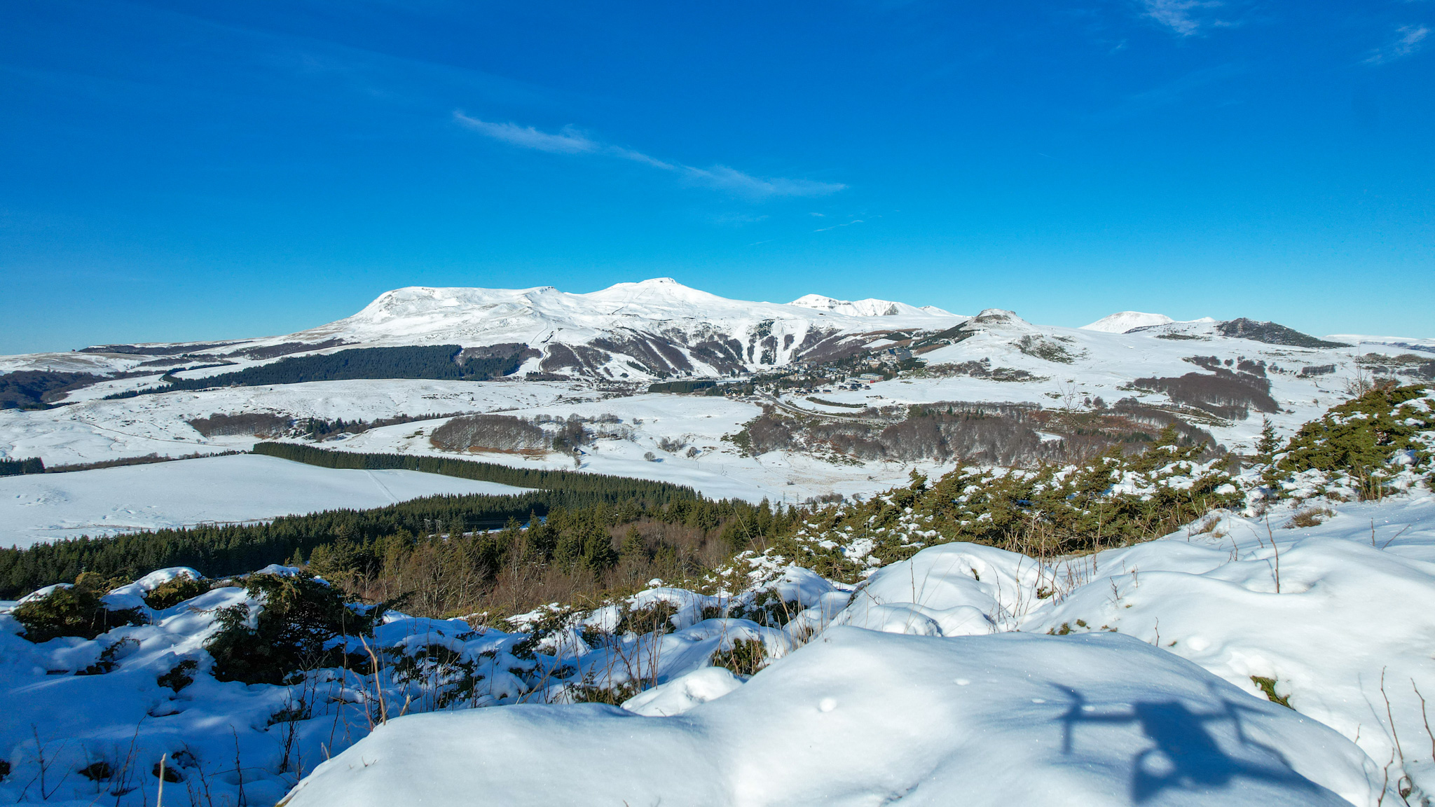Le Puy de Montchal, volcan à Besse et Saint Anastaise