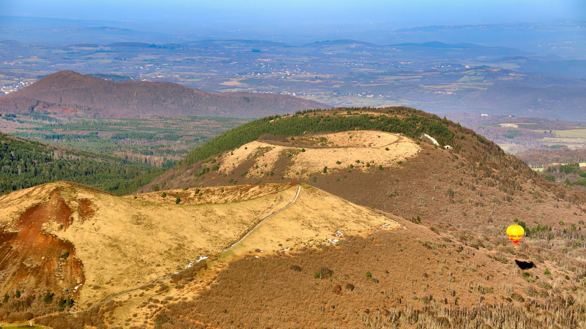 Le Puy Pariou vue du Puy de Dôme