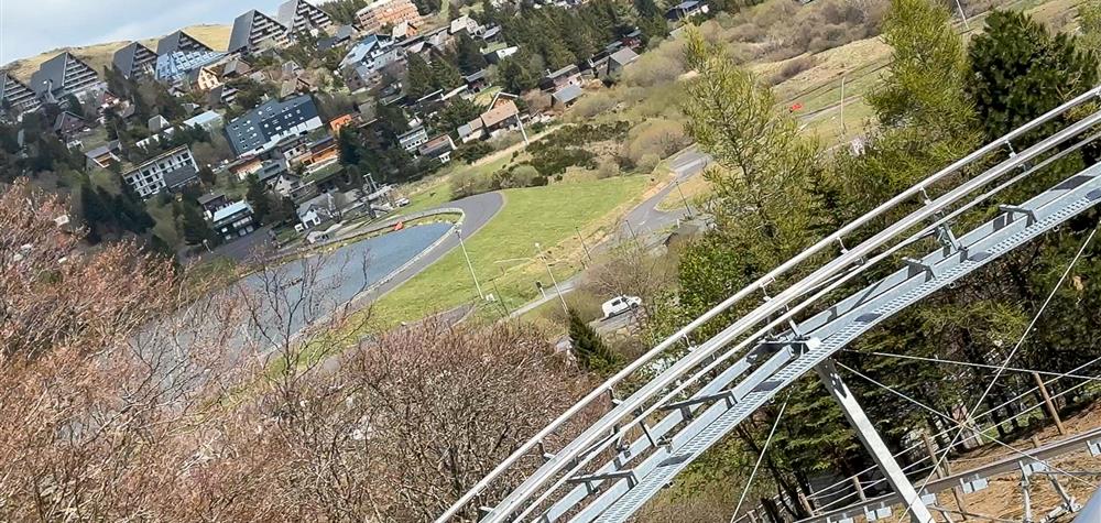 Super Besse, le Super Coaster, luge sur Rails à Super Besse