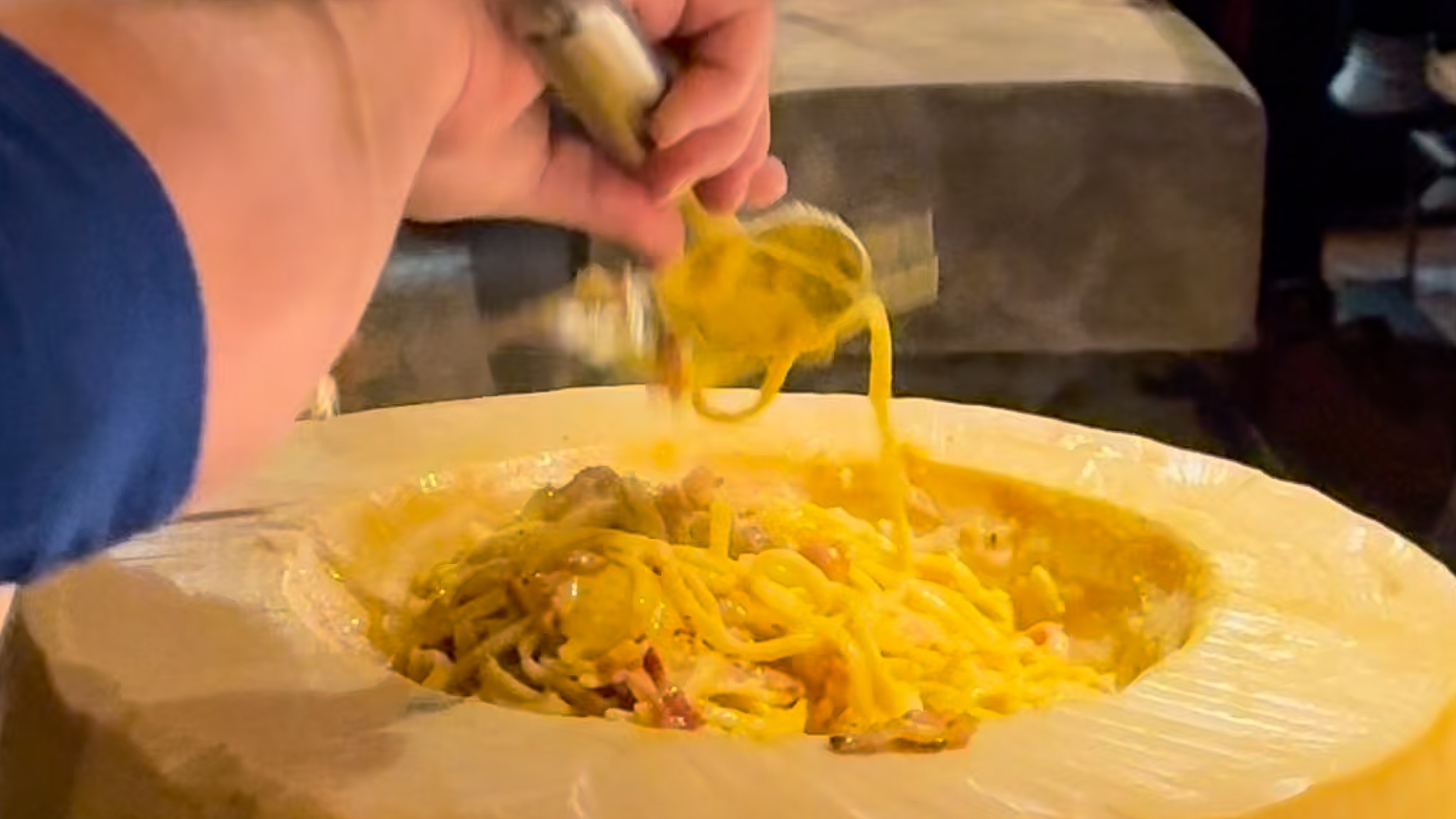 Le Panoramique Super Besse - Linguine Carbonara à la Meule de Parmesan