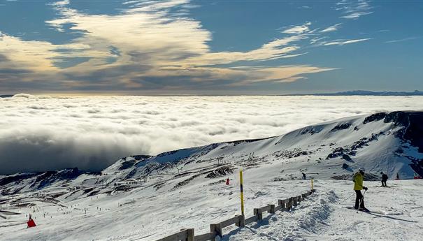 Mer de Nuages entre les Monts du Cantal et les Monts Dore