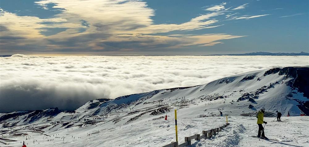 Mer de Nuages entre les Monts du Cantal et les Monts Dore