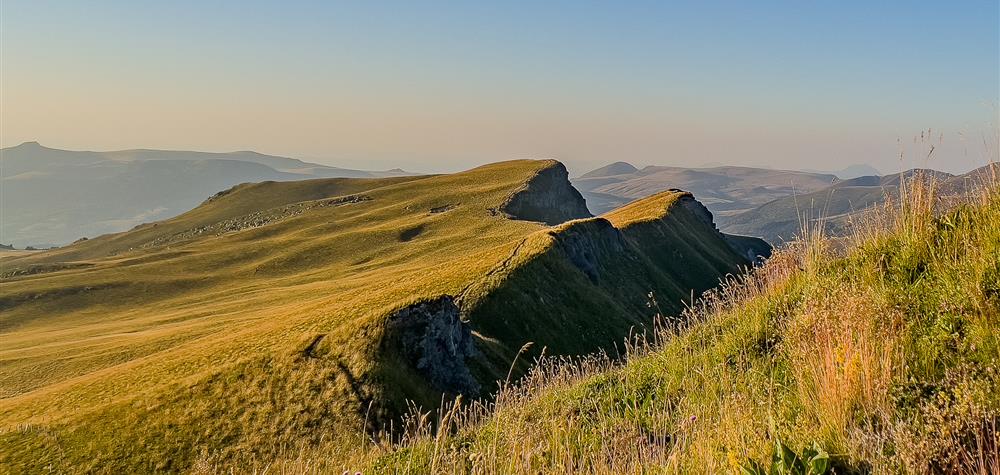 Sommet du Puy de Cliergue sur le chemin des crêtes du Sancy
