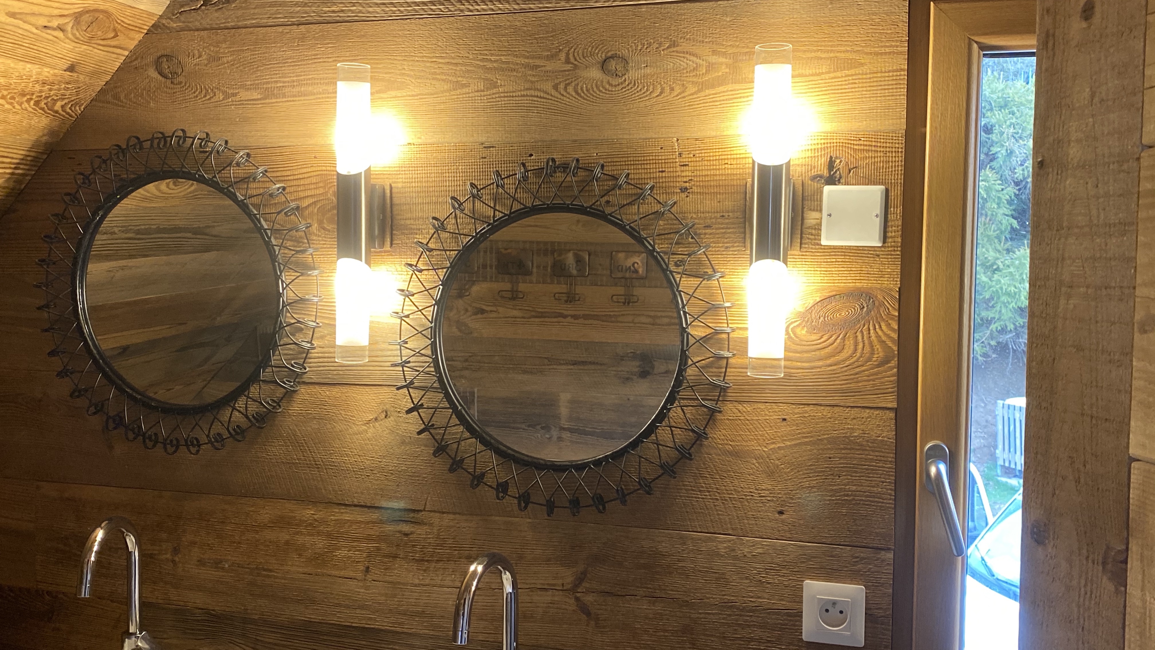 Salle de Bain, meuble double vasque et douche