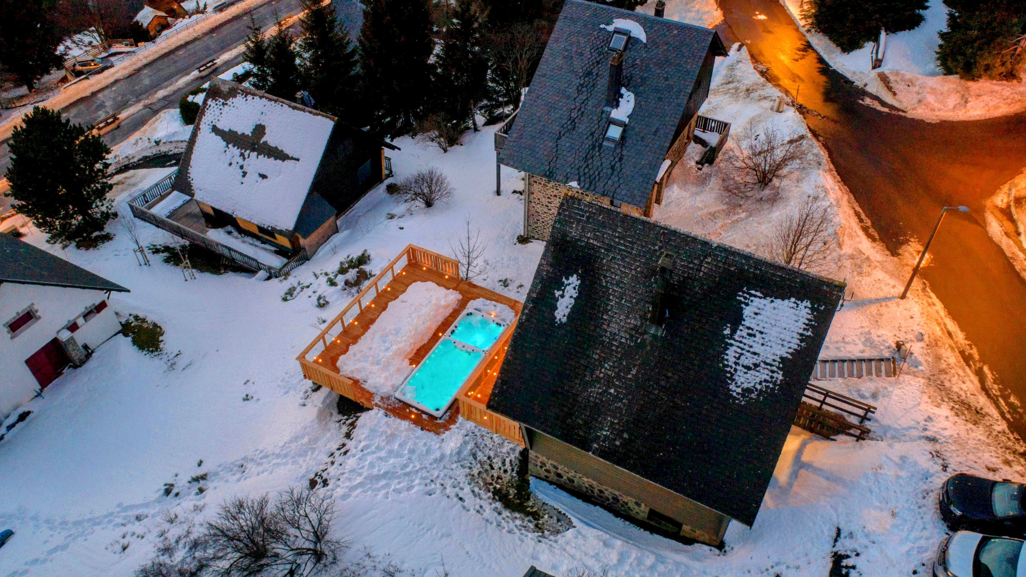 Chalet  dans le Massif Central, Spa de nage, belle vue sur la Massif