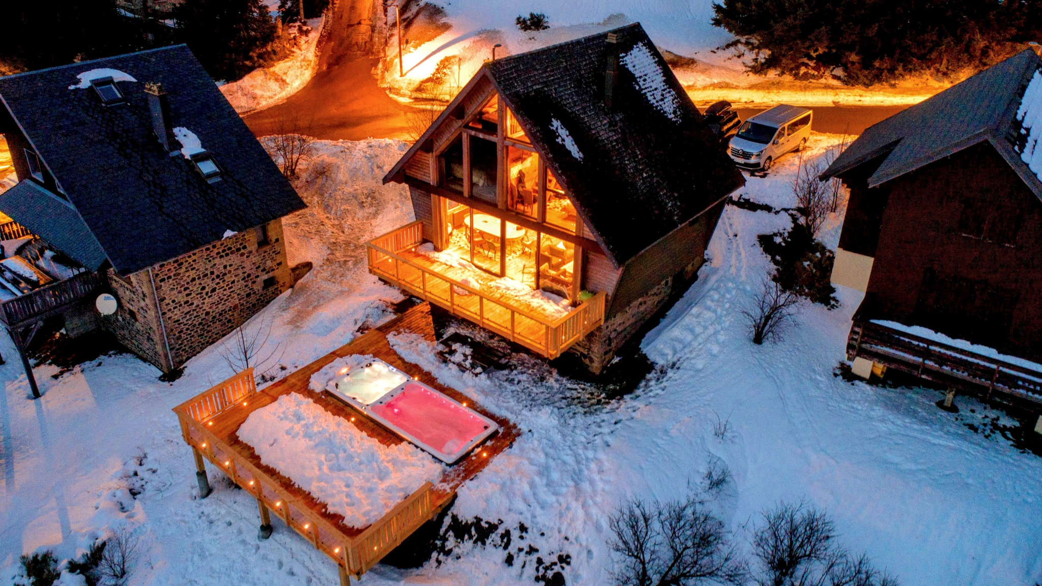 Chalet avec spa de nage à Super-Besse, luxe et bien-être en montagne