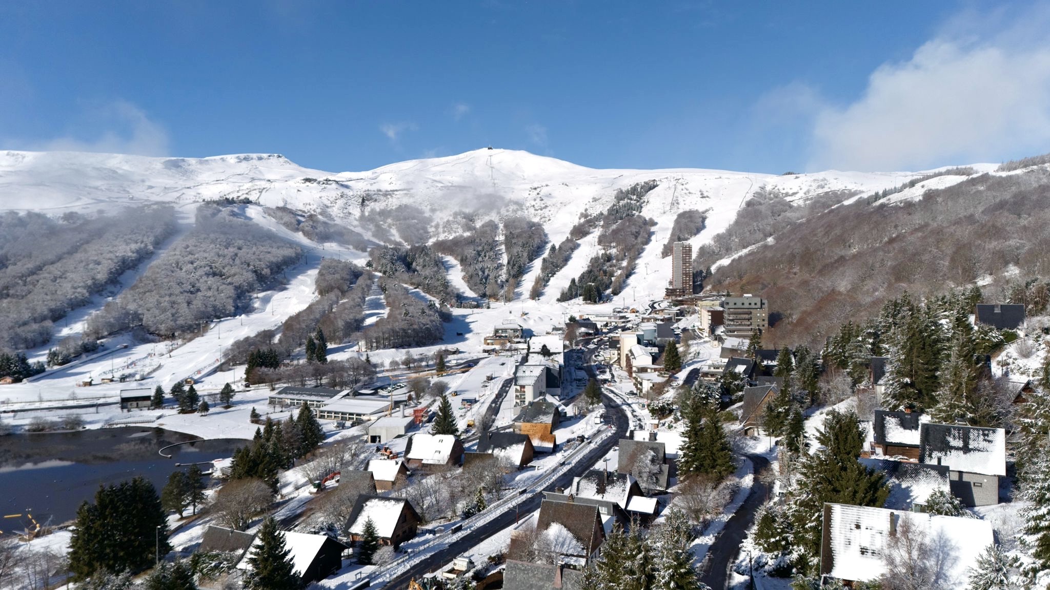 Chalet l Anorak, Belle Vue sur le Puy de la Perdrix et les sommets enneiges du Sancy